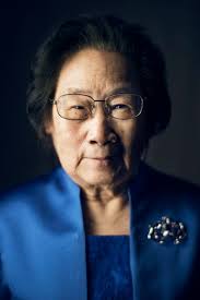 Portret Tu Youyou